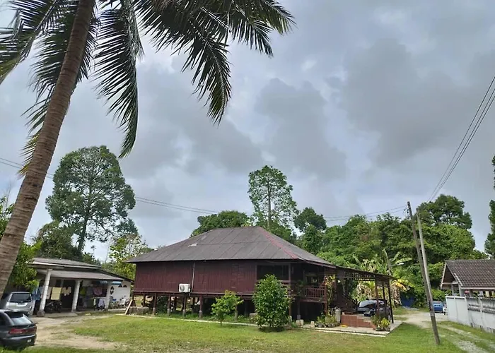 Rumah Kayu Aboh