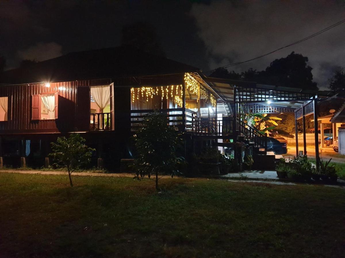 Holiday home Rumah Kayu Aboh Kuala Terengganu