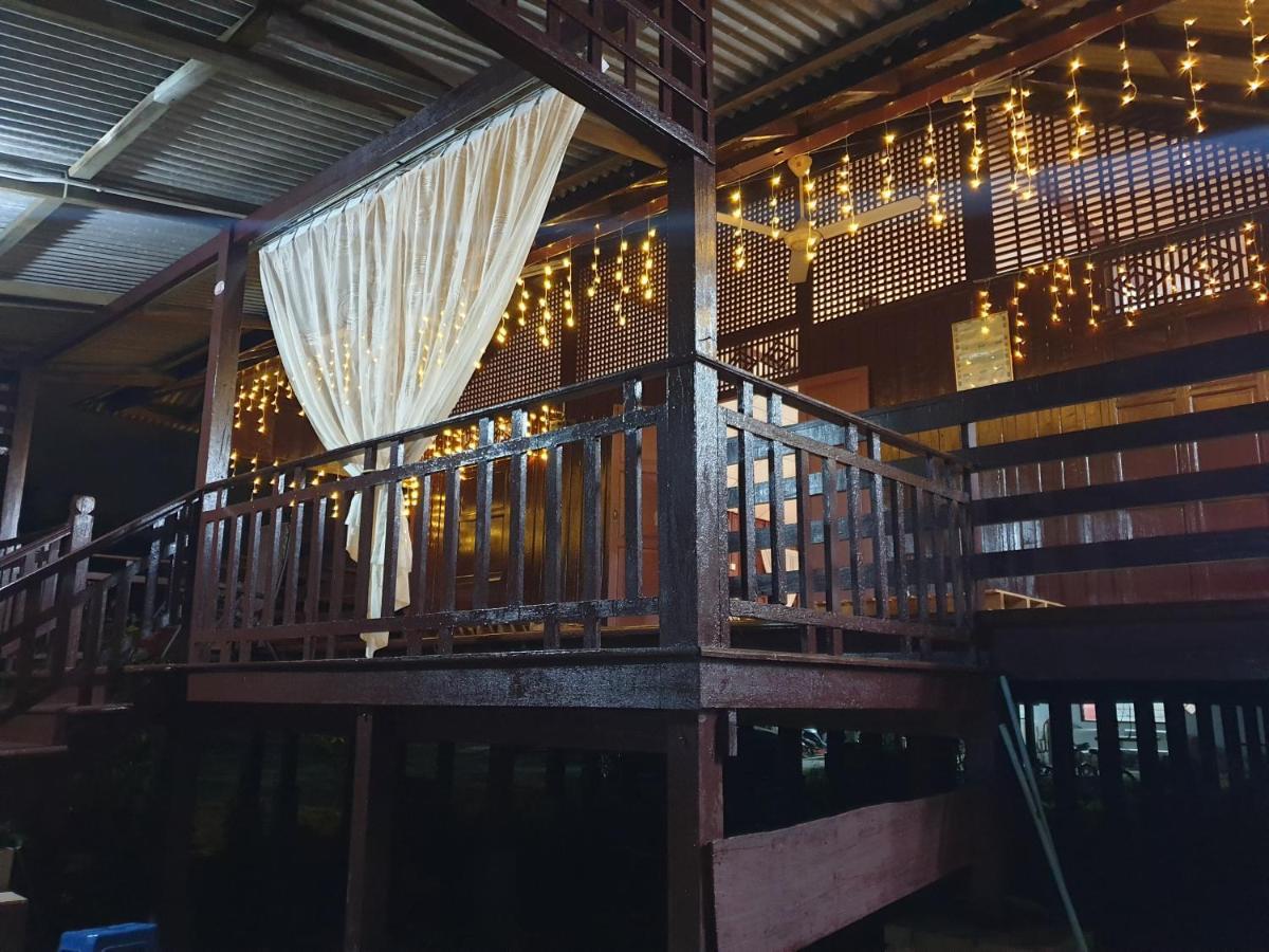 Rumah Kayu Aboh Holiday home *