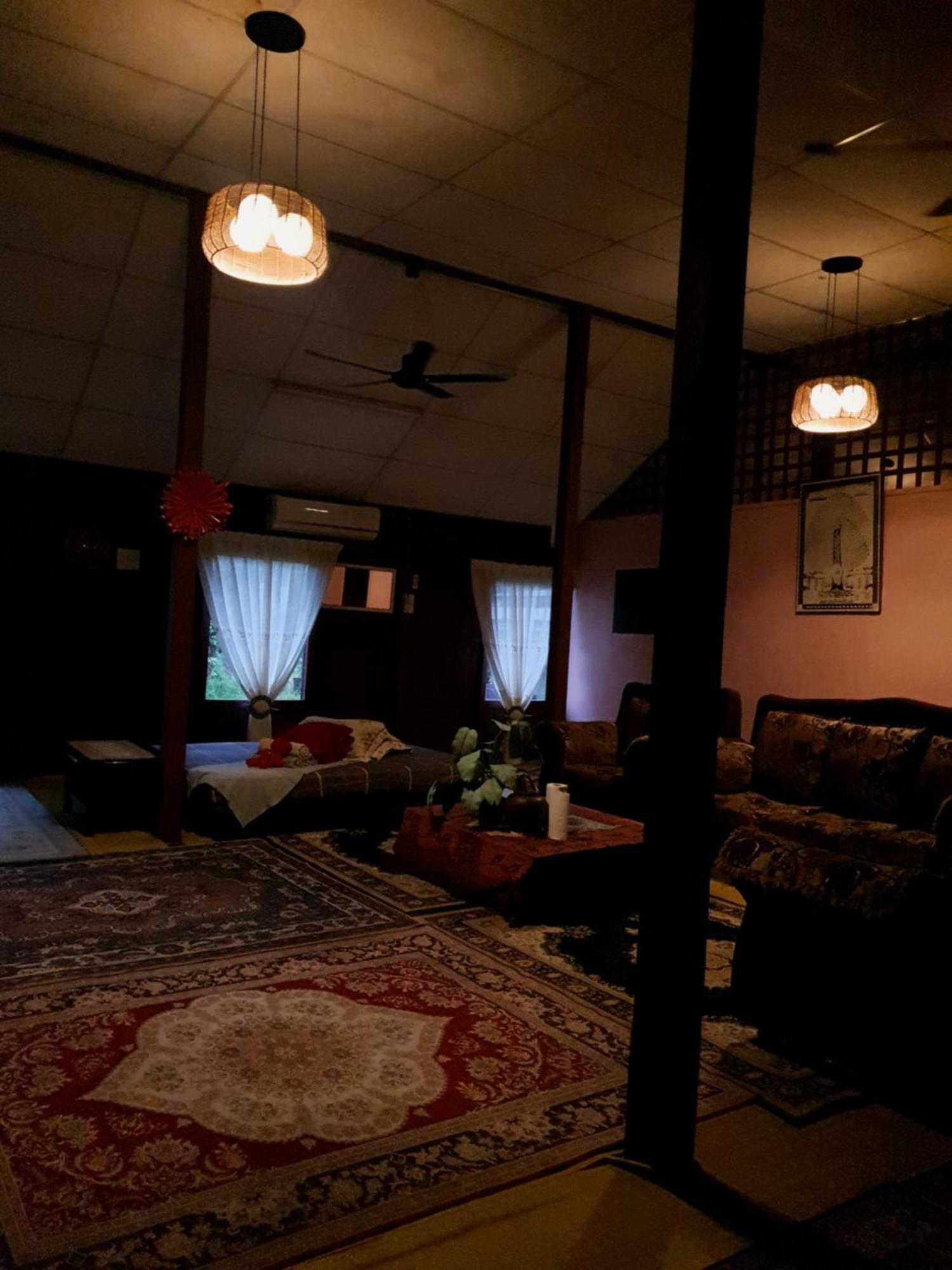 Rumah Kayu Aboh * Kuala Terengganu