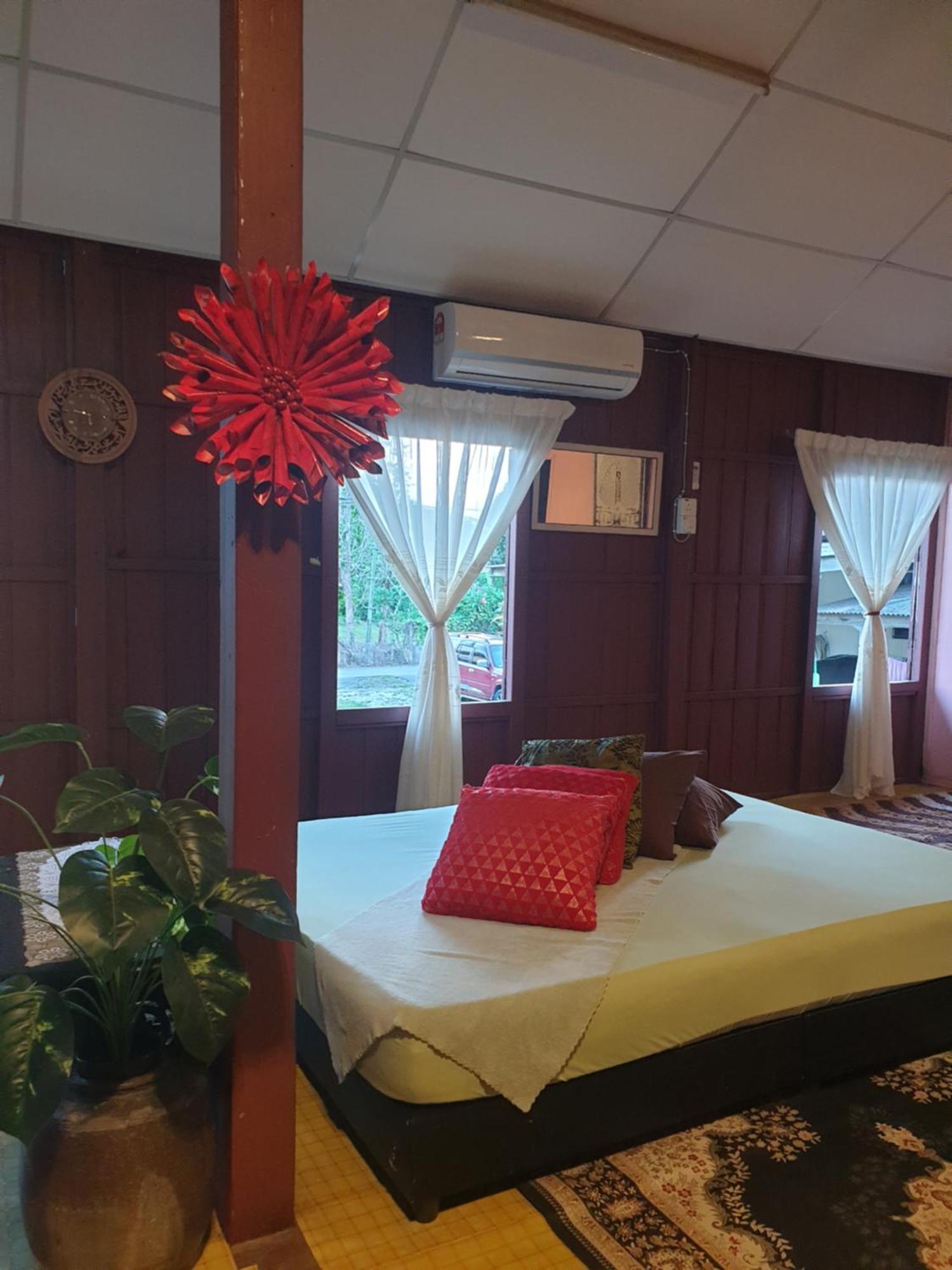 Rumah Kayu Aboh * Kuala Terengganu